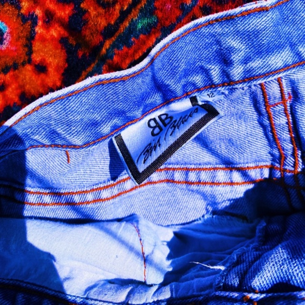 vintage lightwash high waisted jeans 🌊 - Picture 8 of 9